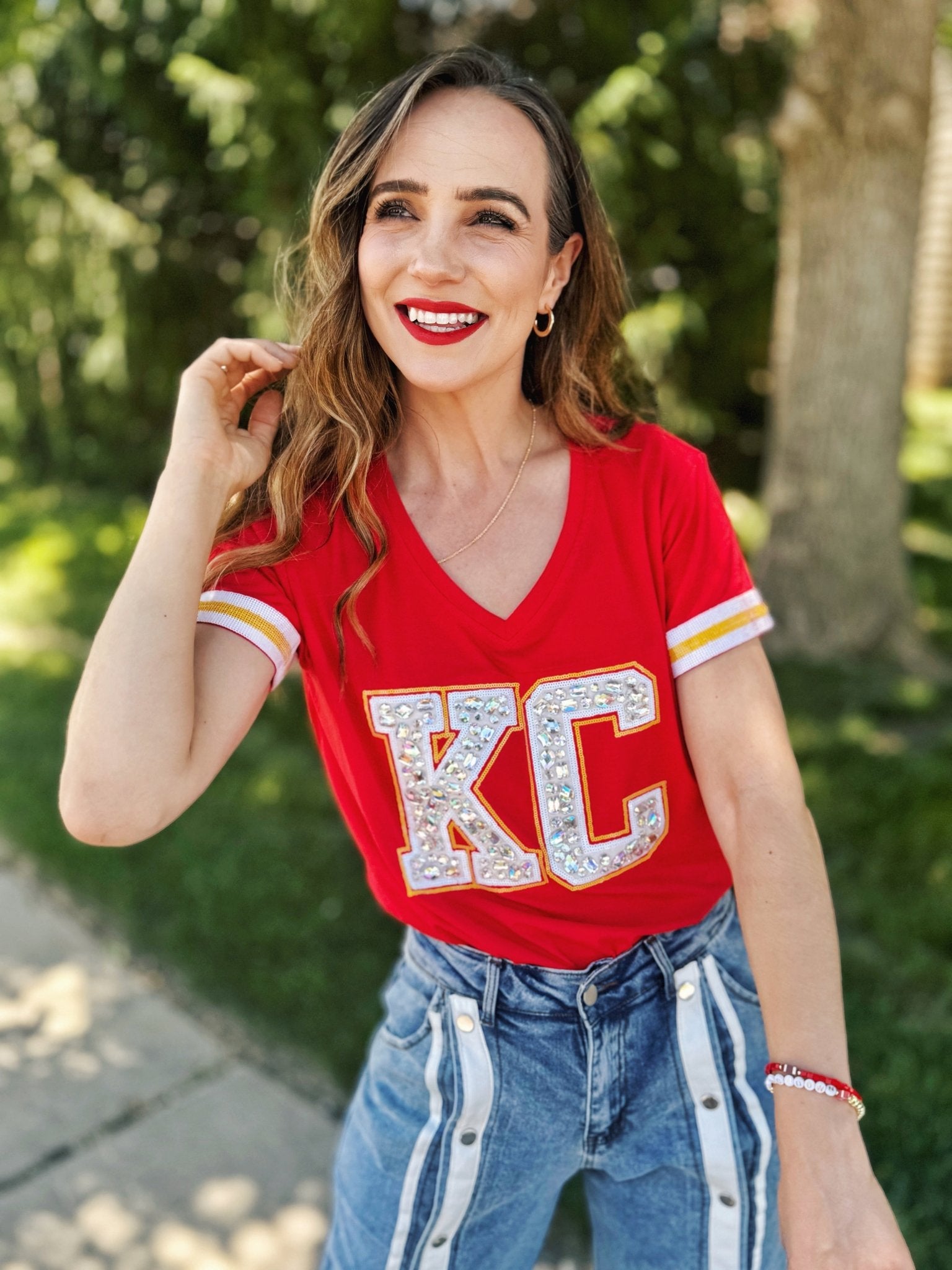 GEM KC V Neck Tee - Queen of Sparkles x Amelia's Collab - Amelia's Boutique