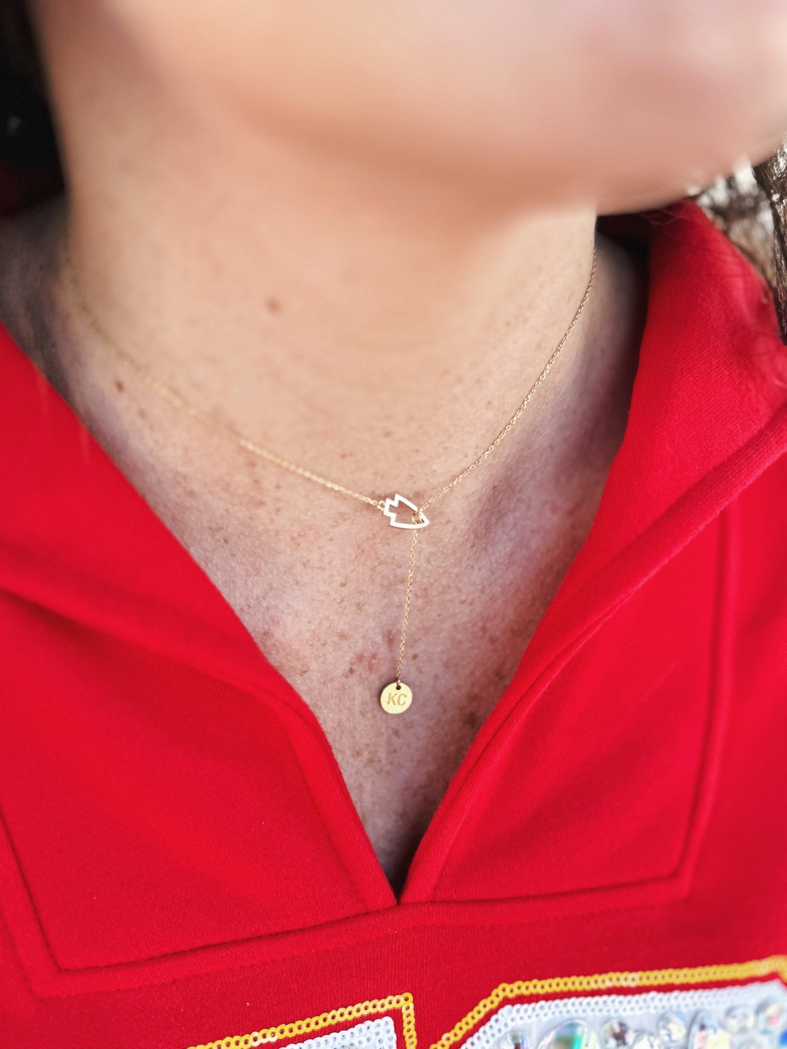 KC Arrowhead Lariat Necklace in Gold - Amelia's Boutique