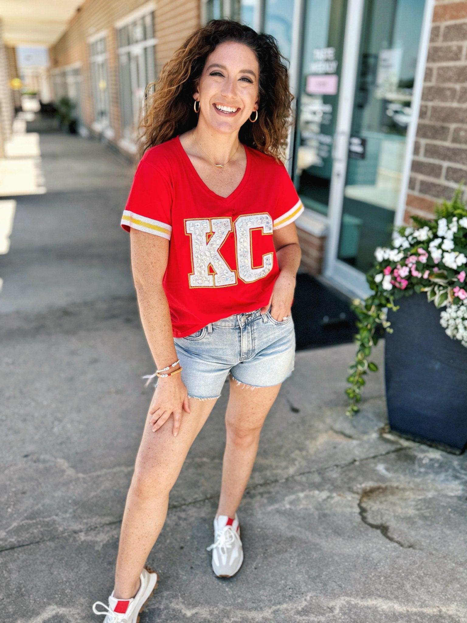 GEM KC V Neck Tee - Queen of Sparkles x Amelia's Collab - Amelia's Boutique