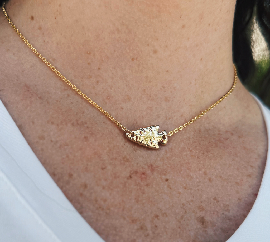 Horizontal Arrowhead (Hammered) Dainty Necklace