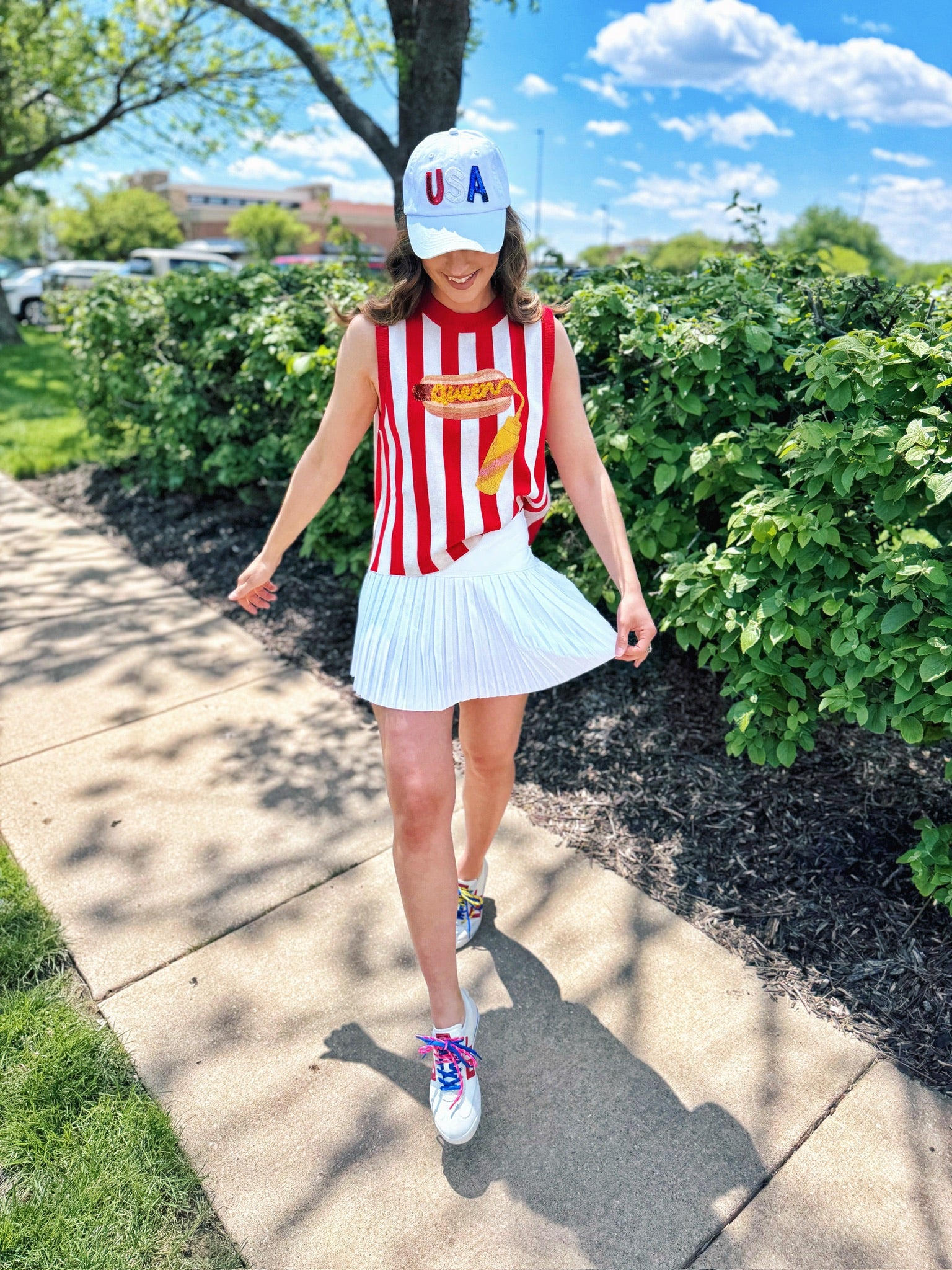 Women’s Hot Dog Sequins Knit Tank Queen of Sparkles